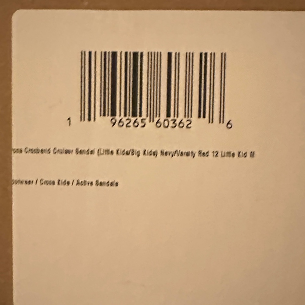 New in box CROCS Kids' Crocband™ Cruiser Sandal - Picture 8 of 8